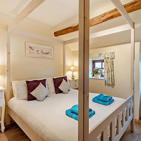 1 Bed In 94530 Holiday home